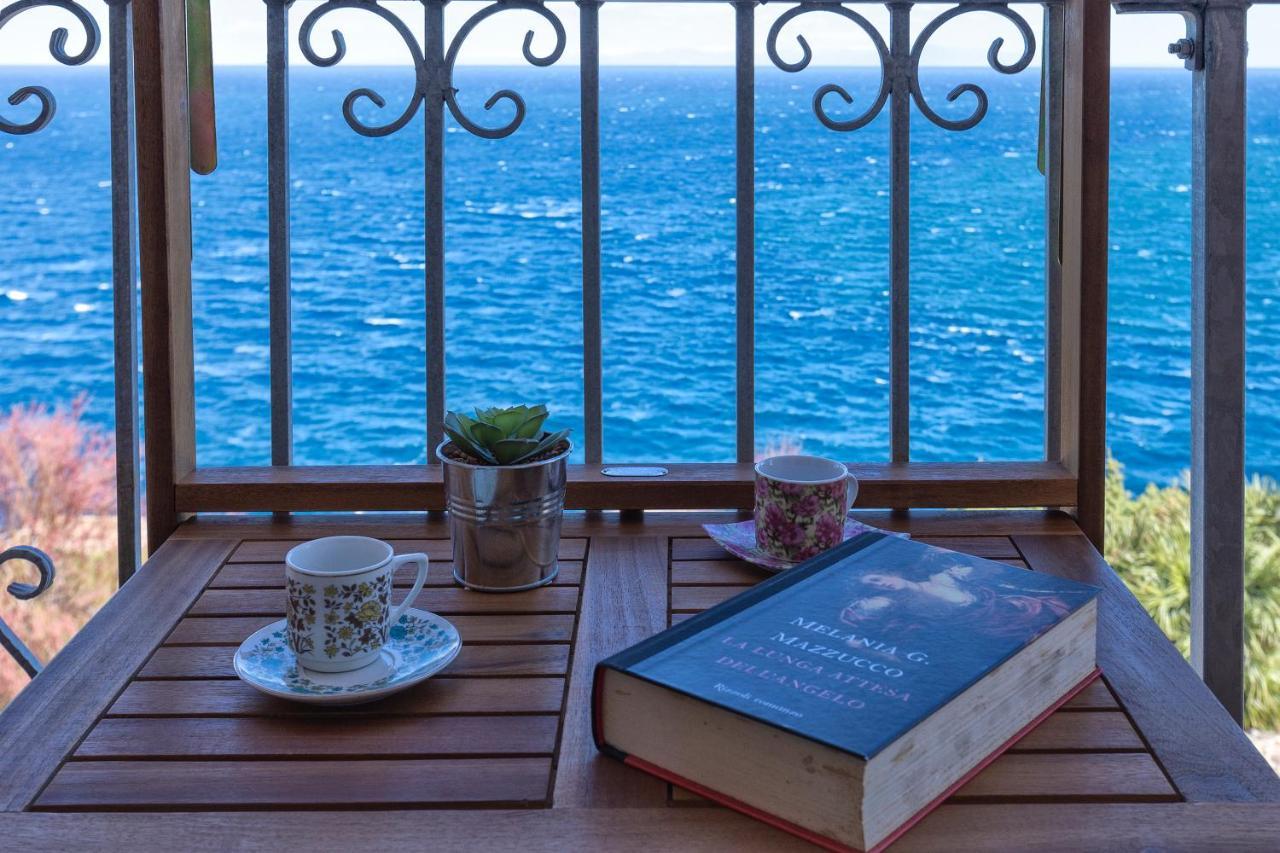 “Cielo E Mare”, Casetta Nel Cuore Del Borgo Antico / “Sky&Sea”, Charming In The Heart Of Old Village Castelsardo Esterno foto