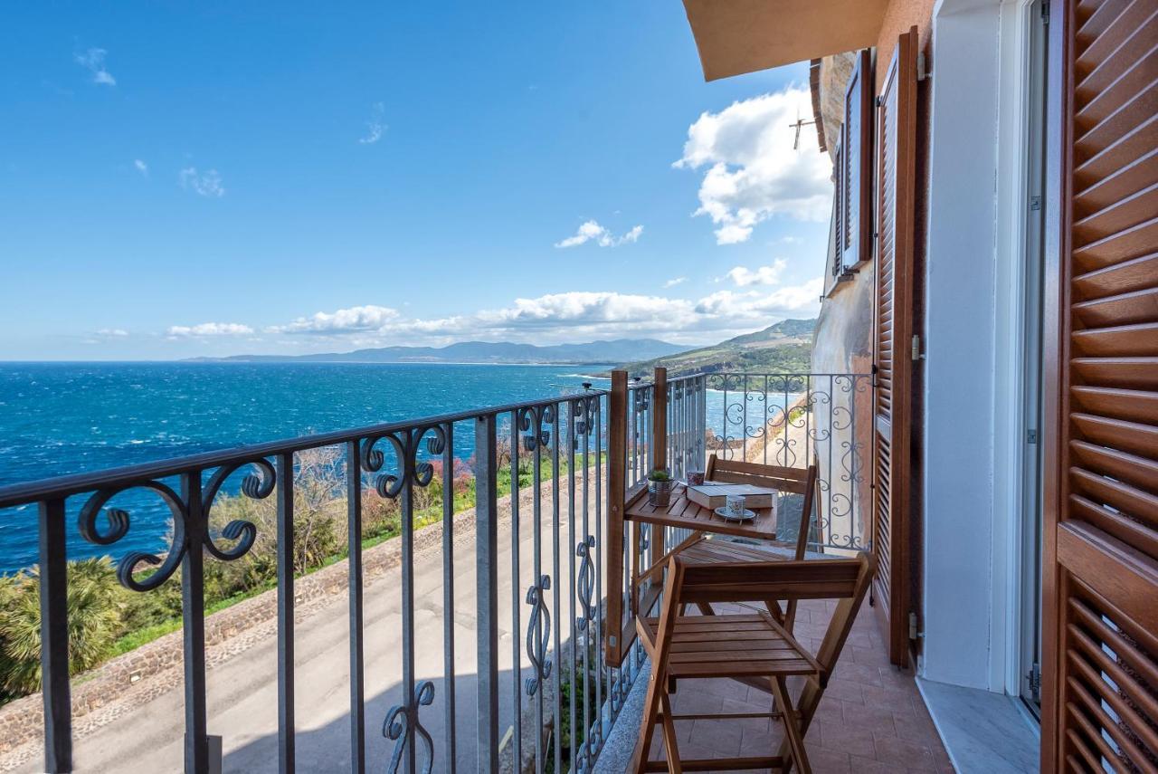 “Cielo E Mare”, Casetta Nel Cuore Del Borgo Antico / “Sky&Sea”, Charming In The Heart Of Old Village Castelsardo Esterno foto